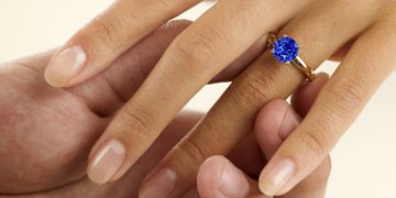 Why should you go with the option of wearing the Neelam gemstone?