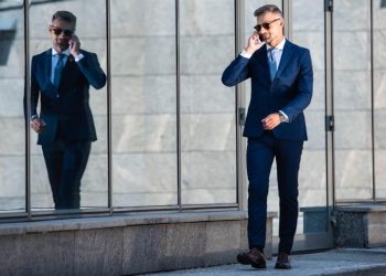 4 Benefits of Buying a Tailored Suit