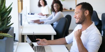 A Guide to Selecting Staffing Agency Software for Your Business