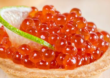 How to recognize red caviar?
