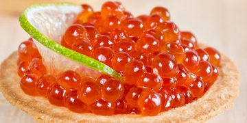 How to recognize red caviar?